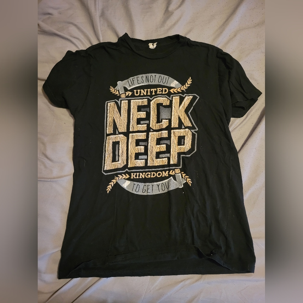 Neck deep shirt